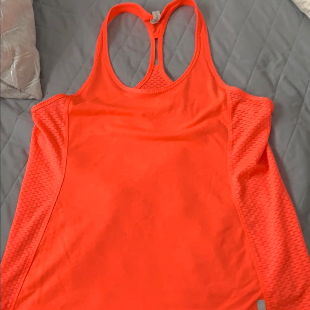 Under armour top